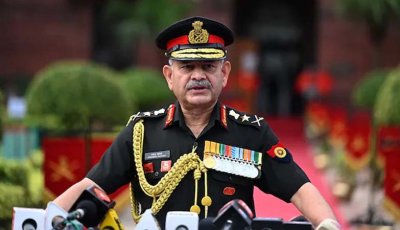 পাকিস্তানকেই সিদ্ধান্ত নিতে হবে তারা ভূগোলে থাকবে নাকি ইতিহাসে: ভারতীয় সেনাপ্রধান