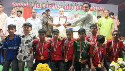 গোমস্তাপুরে কৃতী খেলোয়াড়দের সংবর্ধনা ও মতবিনিময় সভা