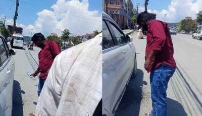 রাস্তায় পানের পিক, ভারতীয় পর্যটককে পরিষ্কারে বাধ্য করলেন নেপালি নাগরিক