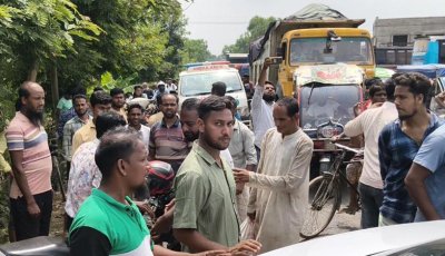 মান্দায় মহাসড়ক অবরোধ তিন চালকের বিরুদ্ধে মামলা