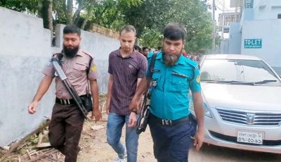 ফ্ল্যাটে অন্য নারীর সঙ্গে পুলিশ কর্মকর্তা, ধরিয়ে দিলেন ষষ্ট স্ত্রী