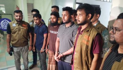 নাটোরে ফেসবুকে চটকদার বিজ্ঞাপন দিয়ে অনুমোদনহীন ওষুধ বিক্রি, গ্রেফতার ৩