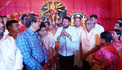 শারদীয় দুর্গাপূজা উপলক্ষে বিভিন্ন পূজামণ্ডপ পরিদর্শন ও সনাতন ধর্মাবলম্বীদের সঙ্গে রাসিক প্রশাসকের শুভেচ্ছা বিনিময়