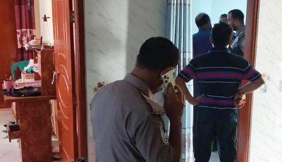 মাকে হত্যার পর দুই সন্তানকে ঘরে তালা দিয়ে চলে গেলেন বাবা