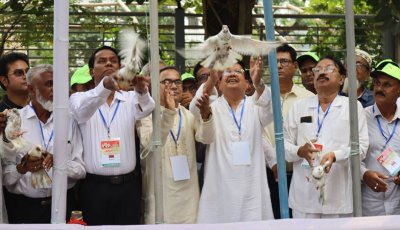 উৎসবমুখর পরিবেশে পাবনা জেলা তাঁতী দলের সম্মেলন অনুষ্ঠিত