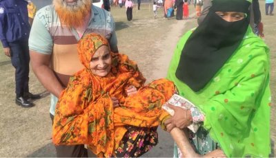 ছেলে বউয়ের কোলে চেপে ভোট দিলেন শতবর্ষী শুনাভান