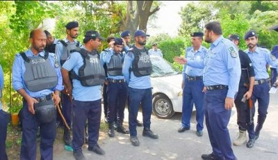 ইসলামাবাদে চীনা নাগরিকের বাড়িতে ডাকাতির অভিযোগে ৪ পুলিশ গ্রেপ্তার