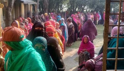দেশব্যাপী ভোট বর্জন পরিচিতি পাওয়া মাড়িয়া কেন্দ্রে ভোট উৎসব