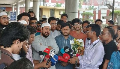 সংস্কার নিয়ে ইউনূসকেও মাঠে চান নাহিদ