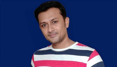 ভোট দিয়ে মৃত্যুর কোলে ঢলে পড়লেন অভিনেতা