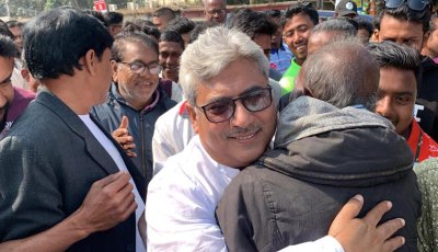 পবা-মোহনপুরের মানুষের ভালোবাসায় সিক্ত মিলন