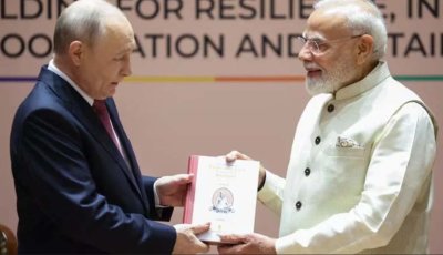 ব্রিকস সম্মেলনের আগে মোদি-পুতিন দ্বিপক্ষীয় বৈঠক
