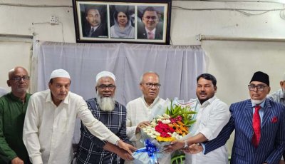 ঢাকায় ভারপ্রাপ্ত মহাসচিব রুহুল কবির রিজভীকে শুভেচ্ছা জানালো মহানগর বিএনপি