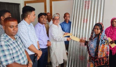 ‘বৃষ্টি এলেই ঘরে পানি পড়ত, এবার আর ভিজতে হবে না’