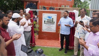 পরিবেশবান্ধব গ্রীন বিল্ডিংয়ের ভিত্তিপ্রস্তর স্থাপন করলেন রাসিক প্রশাসক