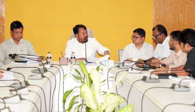 বিদ্যুৎ শাখার কর্মকর্তা-কর্মচারীদের রাসিক প্রশাসকের মতবিনিময়