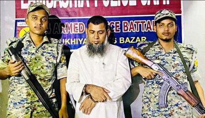 রোহিঙ্গা ক্যাম্প থেকে ‘জঙ্গিগোষ্ঠীর অর্থদাতা’ তোহা আটক
