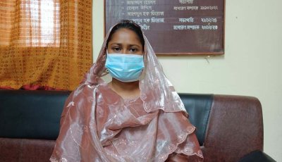 বাগমারায় স্কুল শিক্ষকের বিরুদ্ধে প্রবাসী নারীকে প্রতারণার অভিযোগ