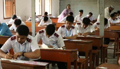 এসএসসির প্রথম দিনে নকলের দায়ে ছয় শিক্ষার্থী ও এক পরিদর্শক বহিষ্কার