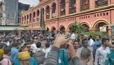 আদালতে হট্টগোল: বরিশালে বিএনপিপন্থি ২০ আইনজীবীর বিরুদ্ধে মামলা