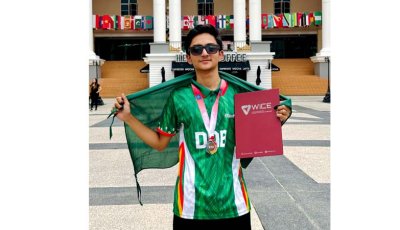 মালয়েশিয়ায় আন্তর্জাতিক উদ্ভাবনী প্রতিযোগিতায় পাবনার তরুণ ফিহা হুসাইনের রৌপ্যপদক জয়