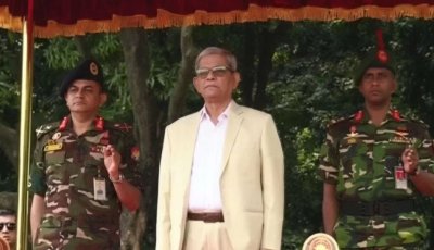 বঙ্গভবনে রাষ্ট্রপতি মির্জা ফখরুল ইসলাম আলমগীর, গার্ড অব অনারে বরণ