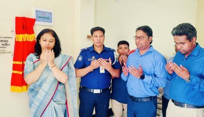 সিংড়ায় ত্রাণ গোডাউনের উদ্বোধন