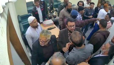 সিকৃবিতে বিএনপিপন্থী শিক্ষকদের দুগ্রুপে মারামারি, উপাচার্যসহ আহত ৭