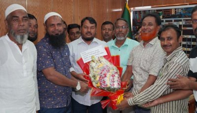 রাসিক প্রশাসকের সঙ্গে বাংলাদেশ চতুর্থ শ্রেণি কর্মচারী সমিতির নেতৃবৃন্দের সৌজন্য সাক্ষাৎ