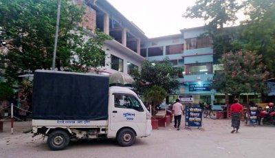 চাঁপাইনবাবগঞ্জে আইনজীবীদের হামলায় ৭ জন আহত, সাংবাদিক-পুলিশ লাঞ্ছিত