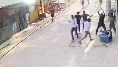 মোহাম্মদপুরে ‘এলেক্স ইমনকে’ কুপিয়ে হত্যা