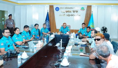 রাজশাহীতে আইনশৃঙ্খলা নিয়ে গণমাধ্যমকর্মীদের সঙ্গে আরএমপি কমিশনারের মতবিনিময়