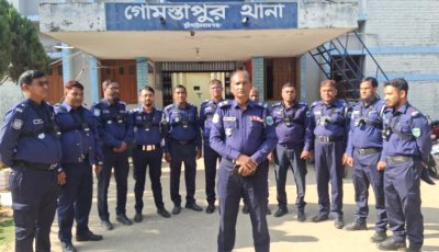 গোমস্তাপুরের ভোটকেন্দ্র বডি-ওয়ার্ন ক্যামেরা ব্যবহারকারীদের সঙ্গে মতবিনিময় সভা