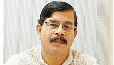 সিসিইউতে মাহমুদুর রহমান মান্না