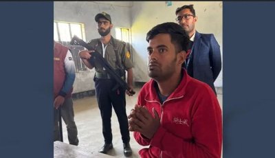 ভোটকেন্দ্রের বাইরে ব্যালট নিয়ে যাওয়ায় যুবকের ৩ বছরের কারাদণ্ড