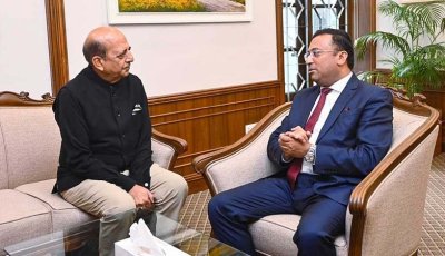 শেখ হাসিনা যেন রাজনৈতিক বক্তব্য দিতে না পারে, দিল্লিকে বলল ঢাকা