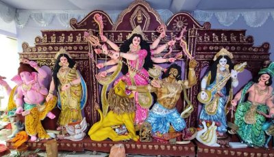 নৌকায় বিদায় নেবেন দেবী দুর্গা