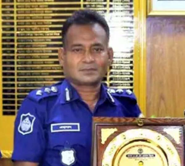 সারদা পুুুলিশ একাডেমি থেকে লাপাত্তা ডিআইজি এহসানুল্লাহ