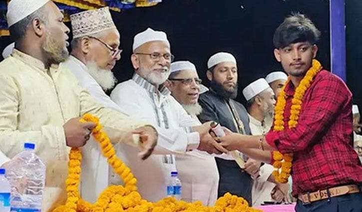 বিএনপির ৬২ কর্মী যোগ দিলেন জামায়াতে