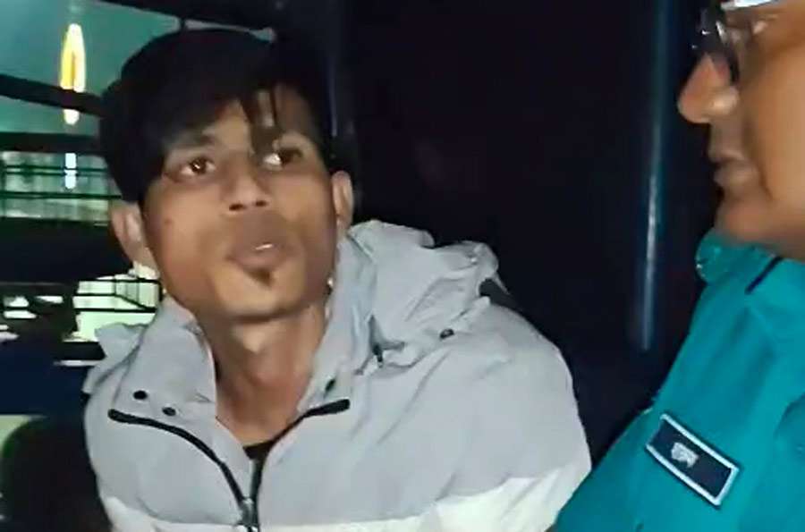 রাবিতে নিষিদ্ধ সংগঠন ছাত্রলীগের সাবেক নেতা আটক
