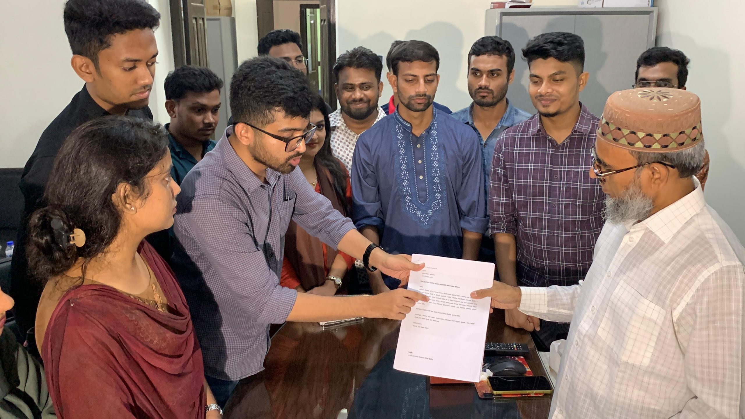রাকসু নির্বাচনের প্রচারণায় এবার ছাত্রশিবির সমর্থিত প্যানেলের বিরুদ্ধে আচরণবিধি লঙ্ঘনের অভিযোগ