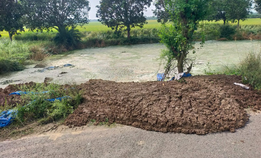 নাবিল গ্রুপের বর্জ্যে পরিবেশ দূষণ