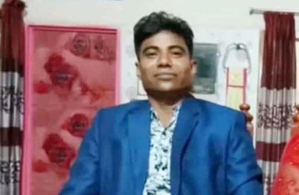 নগরীতে হেলপারের ধাক্কায় বাস থেকে পড়ে যাত্রীর মৃত্যু