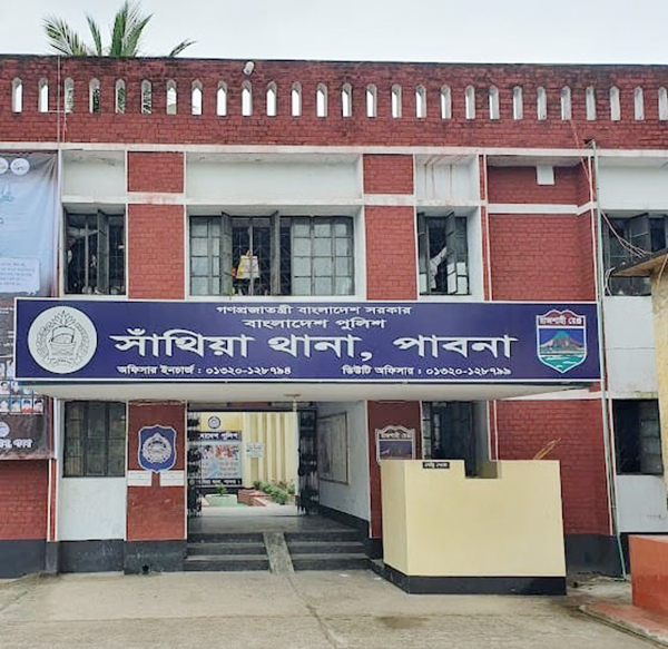 সাঁথিয়ায় ভেলা দুই গ্রামবাসীর রক্তক্ষয়ী সংঘর্ষে অন্তত ২০ জন আহত