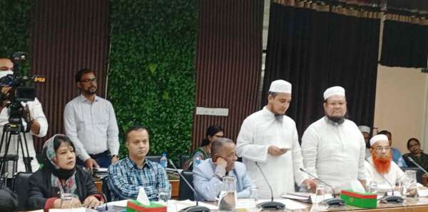 আপত্তির মুখে সংলাপ থেকে ইসলামী ঐক্যজোটের একাংশকে বের করে দিলো ইসি