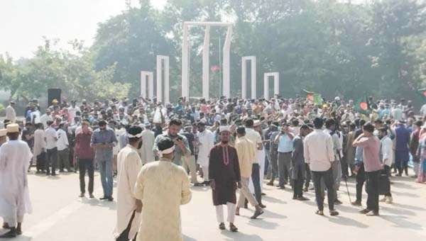 কর্মবিরতিতে প্রাথমিকের শিক্ষকরা, দুই উপদেষ্টার পদত্যাগ দাবি